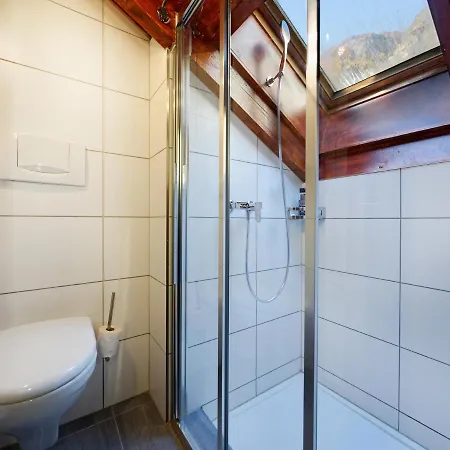 Ferienhaus Cosy Up To 8 People