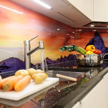 Au Centre De * Ζερμάτ